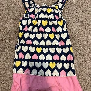 Size 4t Sleeveless multi color heart patterned cotton dress w/ pink trim